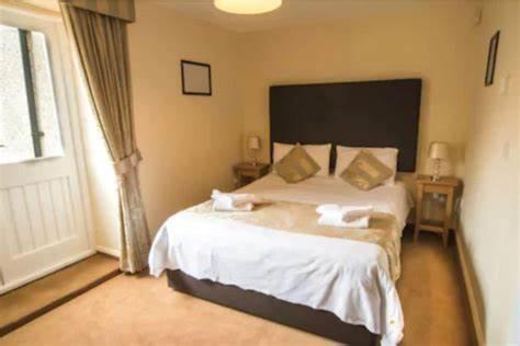 Cambrian Inn Tredegar Экстерьер фото
