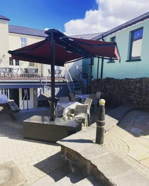 Cambrian Inn Tredegar Экстерьер фото